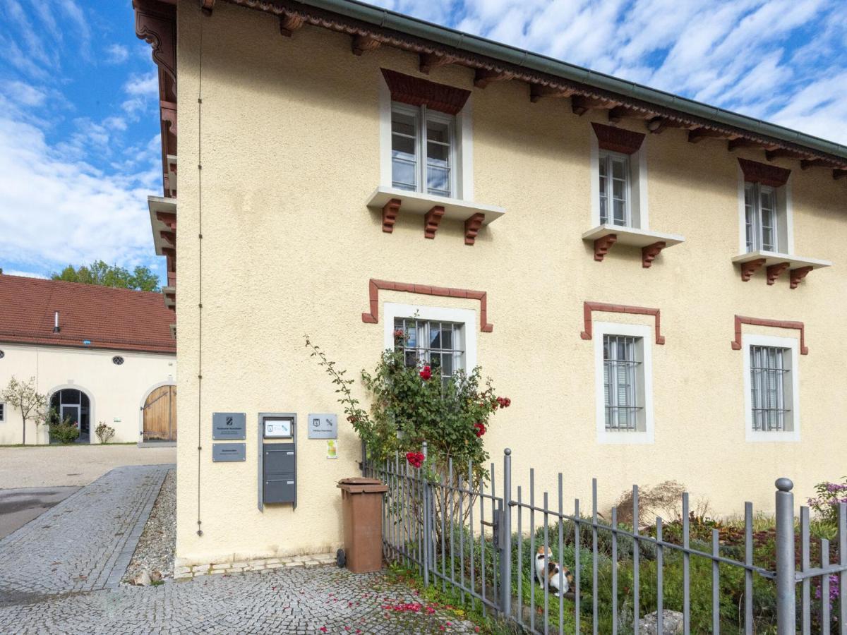 Apartment With Terrace In An Ideal Location Haunsheim Экстерьер фото
